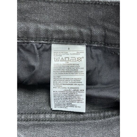 Old Navy Womens Mid-Rise Boyfriend Distressed Denim Shorts Size 8 - Picture 4 of 8